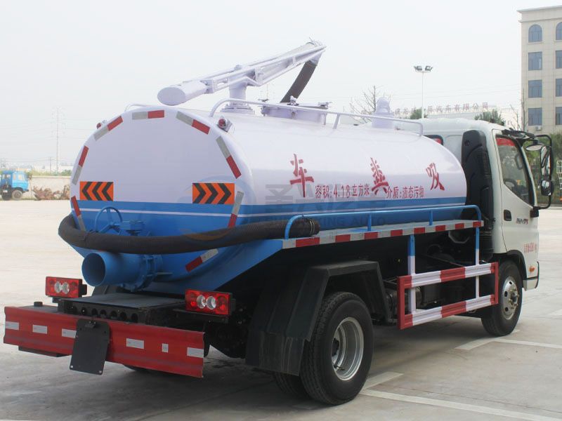 福田奧鈴5方吸糞車