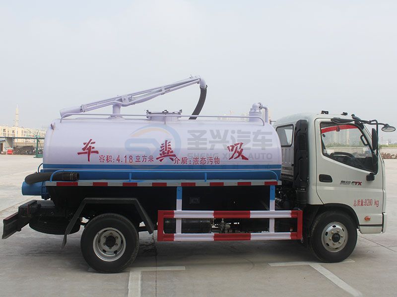 福田奧鈴5方吸糞車