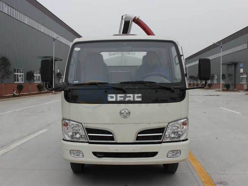 東風福瑞卡5方吸糞車