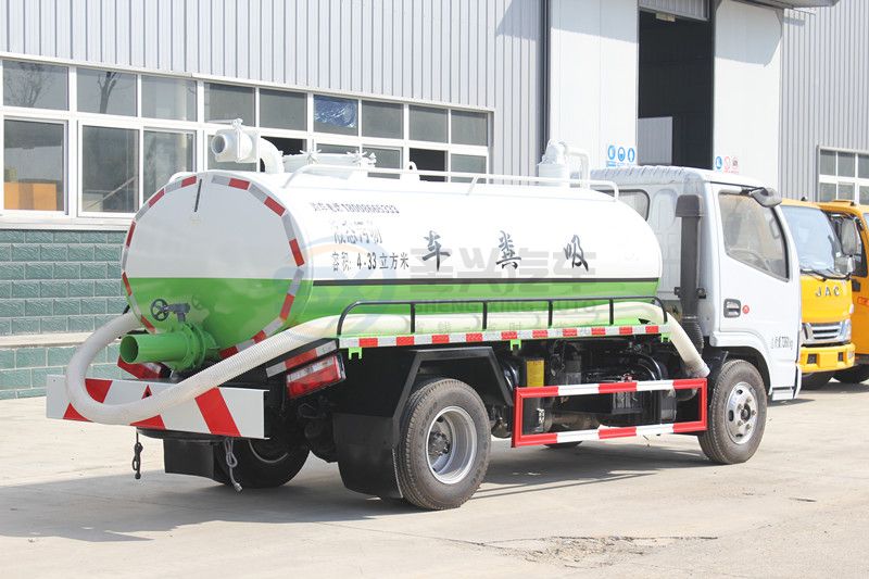 東風(fēng)多利卡5方吸糞車