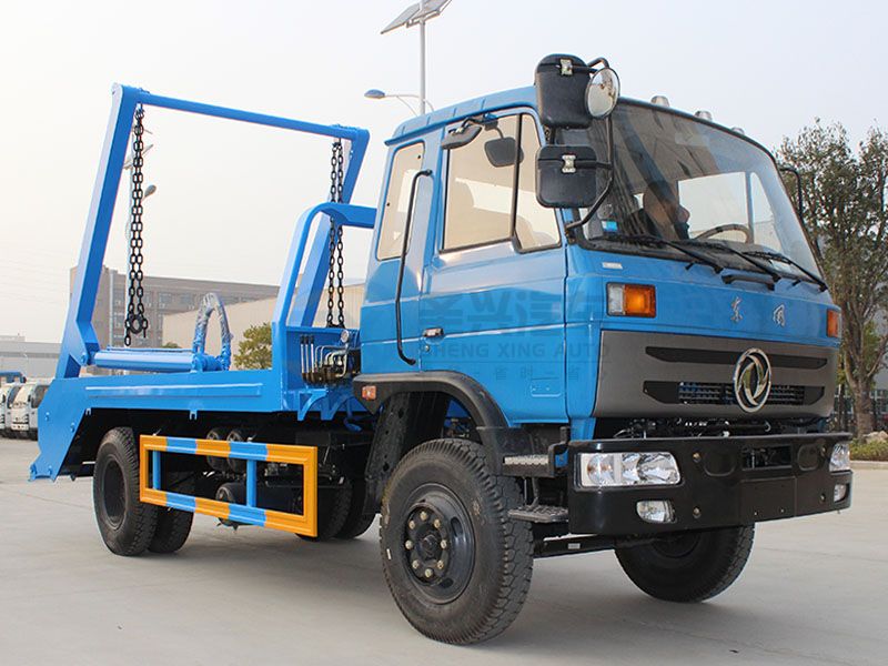 東風145擺臂垃圾車