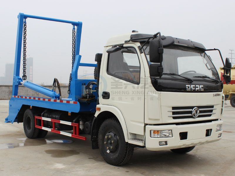 東風大多利卡擺臂垃圾車