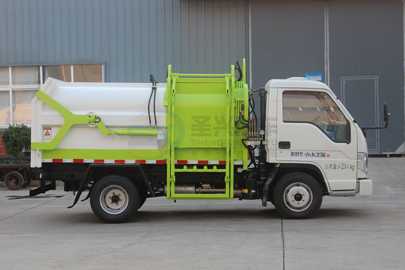 福田時(shí)代壓縮式掛桶垃圾車(chē)