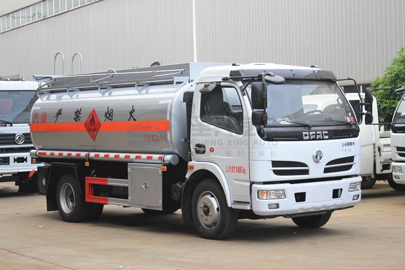 東風(fēng)福瑞卡8噸加油車