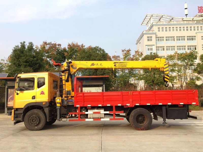 東風(fēng)T5 土豪金8噸杰龍隨車吊