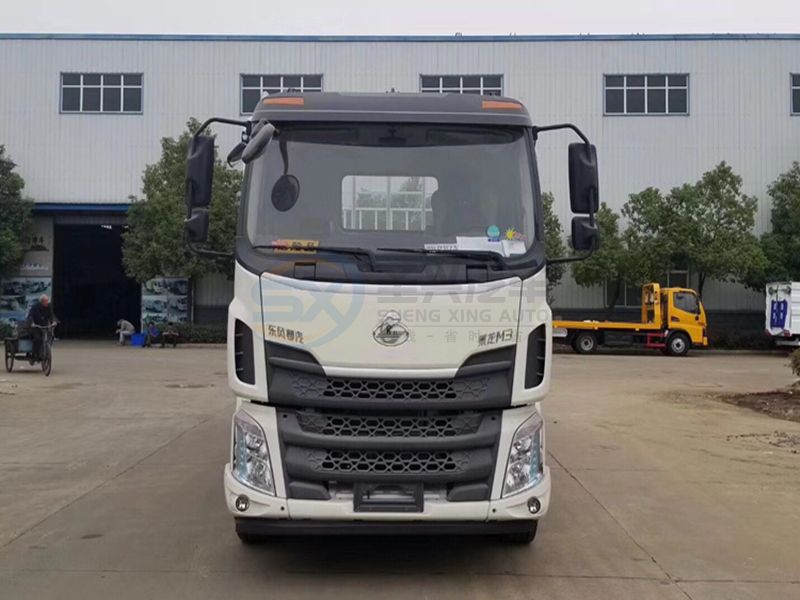 東風(fēng)柳汽6米6氣瓶運(yùn)輸車