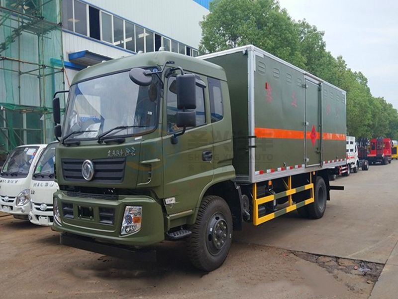 東風(fēng)6米1爆破器材運輸車
