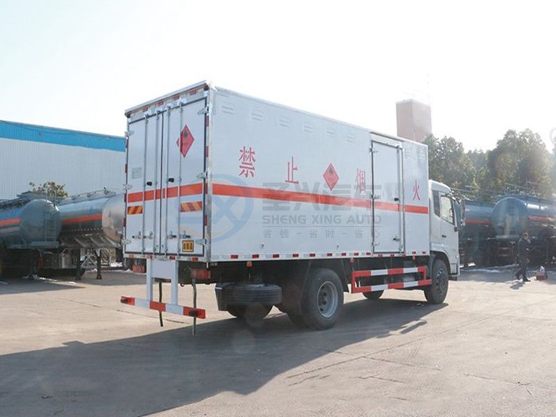 東風(fēng)天錦6米2/6米5爆破器材運(yùn)輸車
