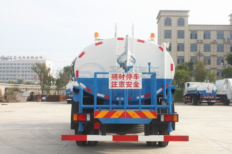 柳汽乘龍M3灑水車(chē)12.0立方