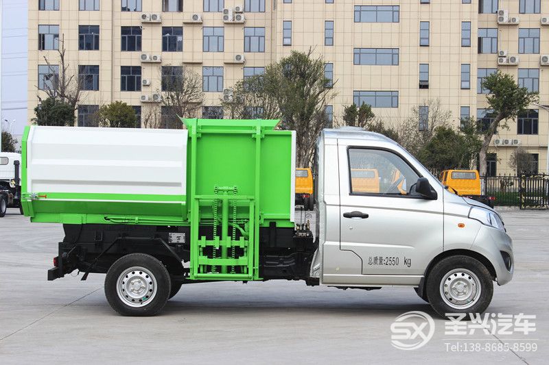 福田伽途3方側(cè)裝掛桶自卸式垃圾車(chē)(藍(lán)牌)