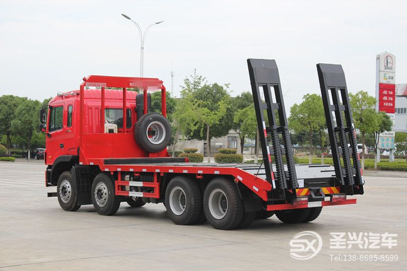 江淮A5前四后八底平板挖機(jī)運(yùn)輸車