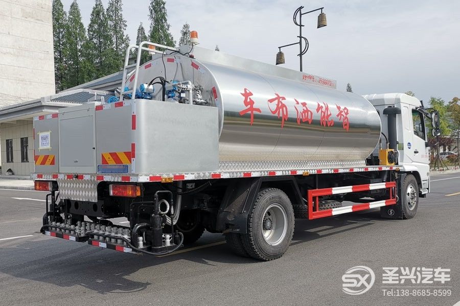 陜汽軒德12噸瀝青灑布車