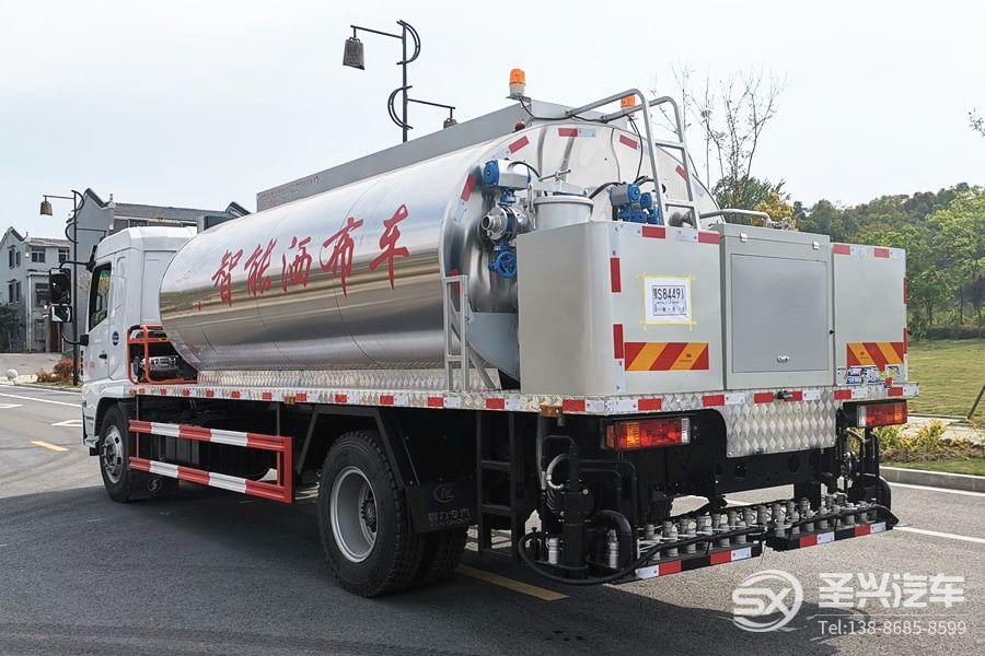 陜汽軒德12噸瀝青灑布車