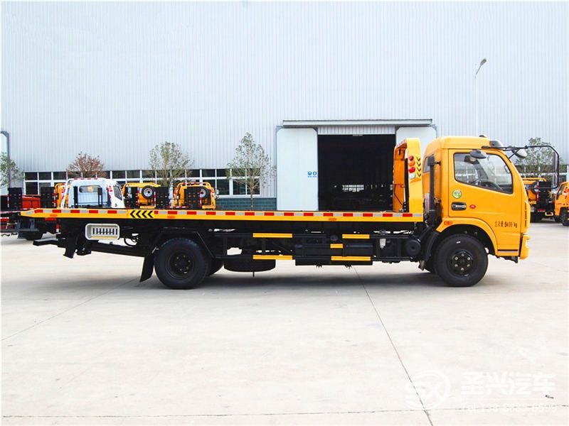 東風(fēng)大多利卡D8清障車(chē)