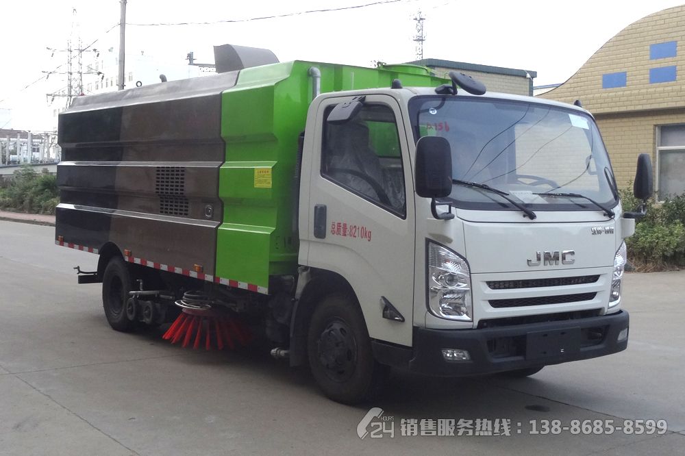 江鈴凱銳4+4方洗掃車