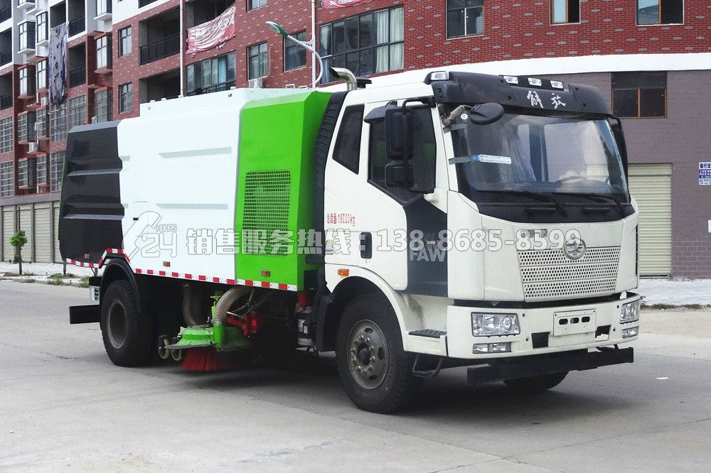 解放J6干式掃路車(chē)