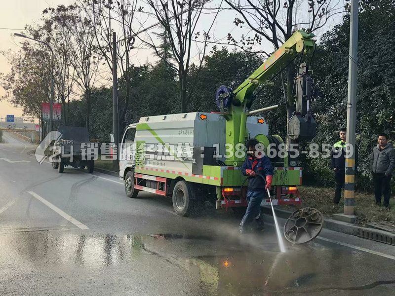 國六-東風(fēng)多利卡掏挖式管道清洗疏通清淤車
