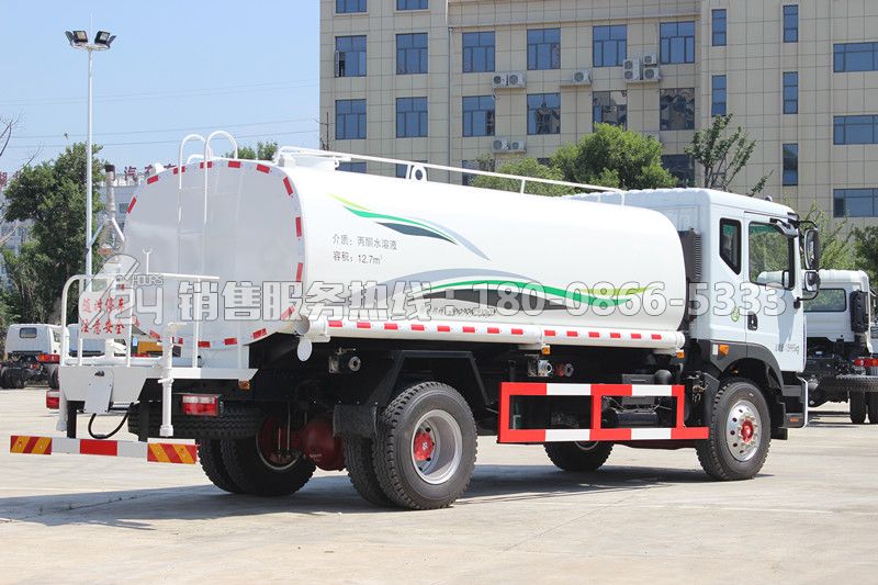 東風(fēng)多利卡D9灑水車(chē)15立方