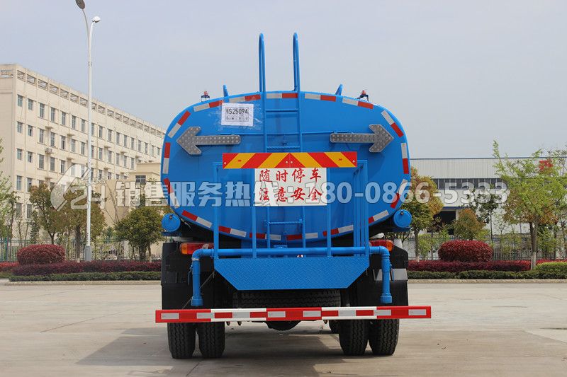 東風(fēng)老款145型12方灑水車