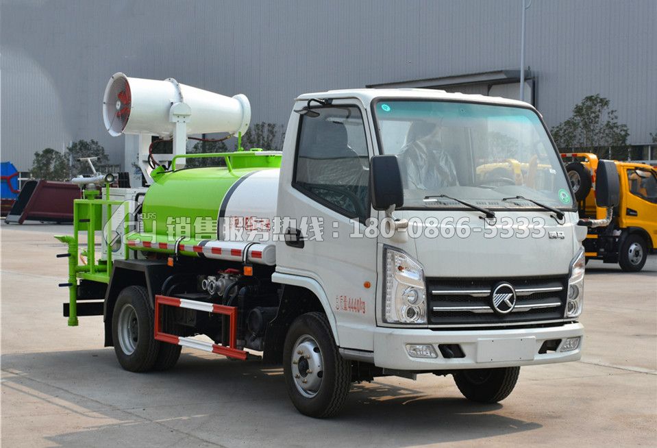 藍(lán)牌凱馬灑水車2方-帶25米霧炮