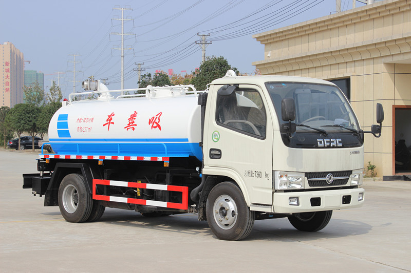 東風(fēng)小多利卡5方吸糞車