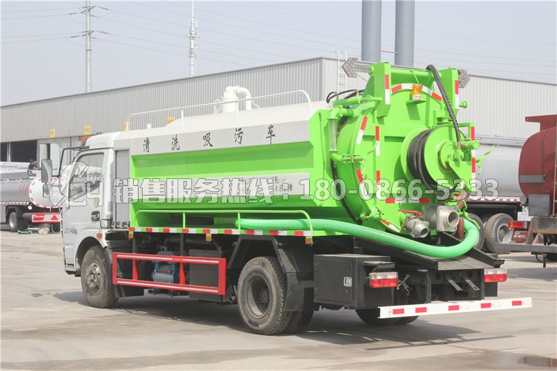 東風多利卡D7清洗吸污車3+9方