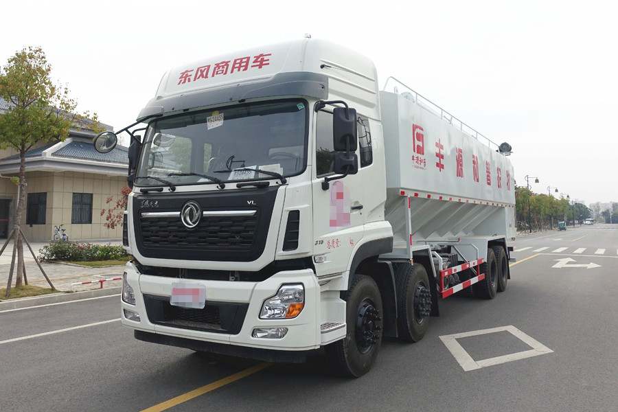 東風(fēng)天龍前四后八40方飼料運(yùn)輸車