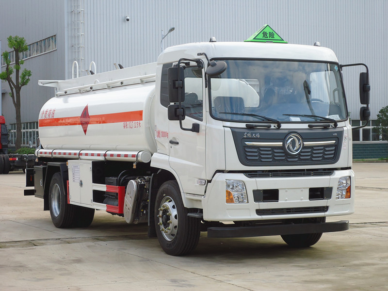 國六-東風(fēng)天錦VR運(yùn)油車