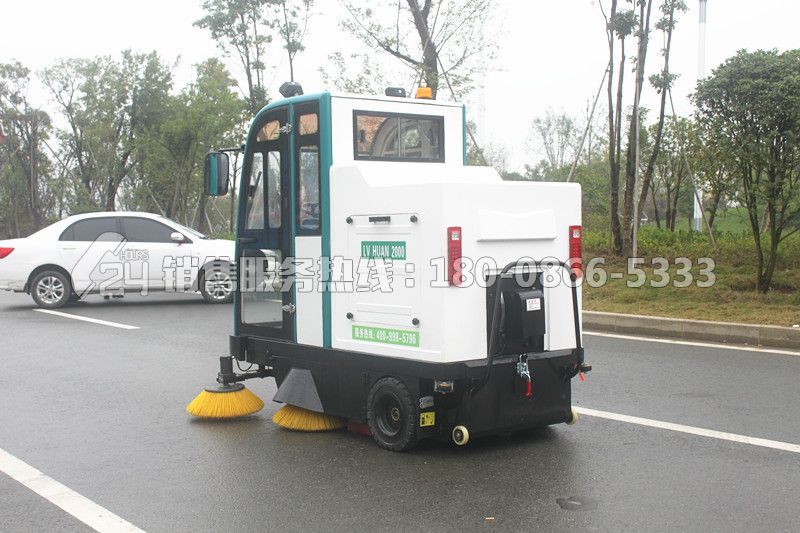 電動掃路車
