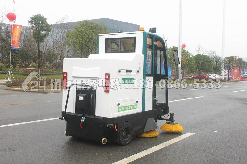 電動掃路車