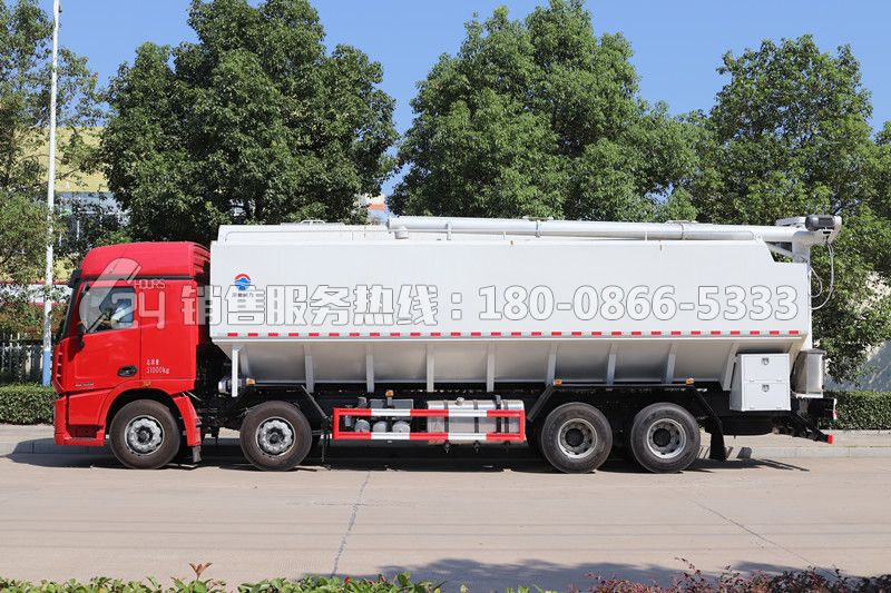 國(guó)六-徐工漢風(fēng)G7散裝飼料運(yùn)輸車48方