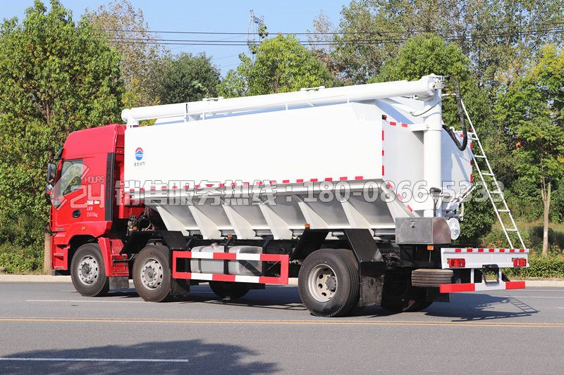 國(guó)六-徐工漢風(fēng)G5前四后四飼料運(yùn)輸車30方