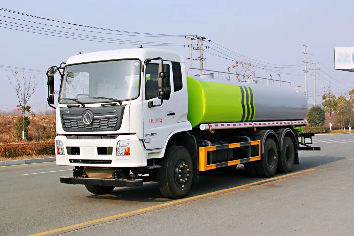 東風天錦后雙橋灑水車18立方
