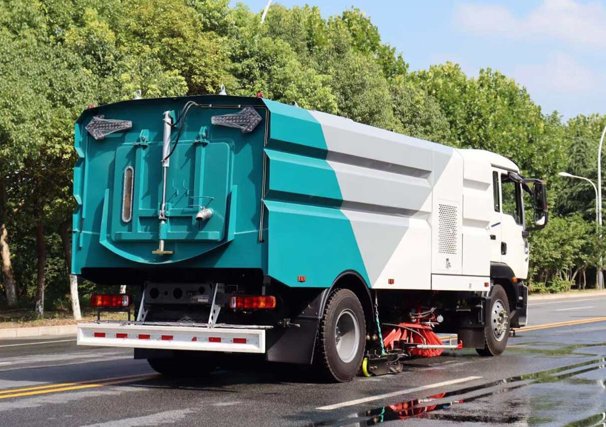 重汽豪沃HOWO洗掃車(chē)9+7方