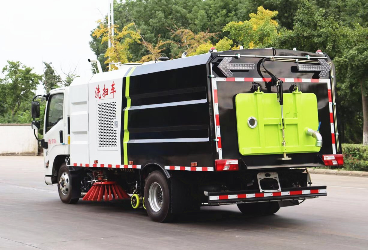 江鈴凱銳洗掃車5+4方