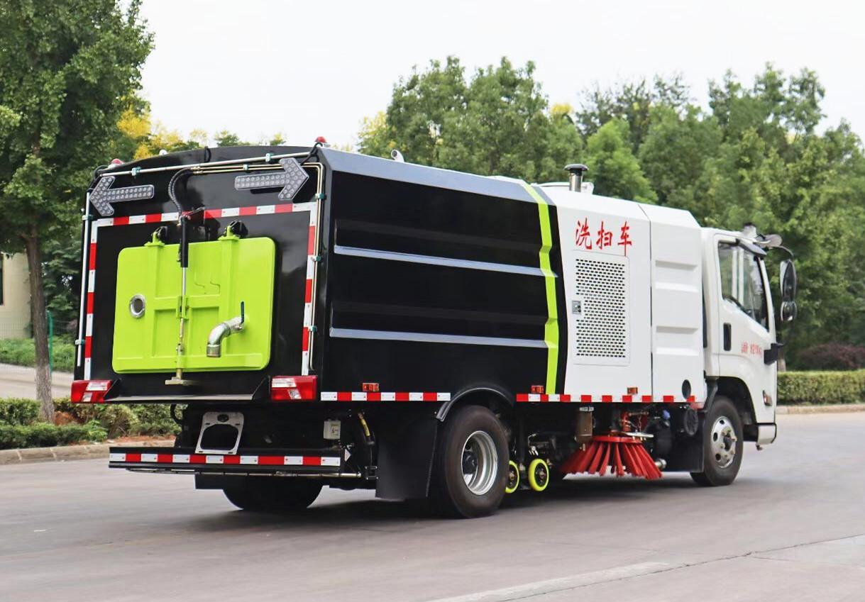 江鈴凱銳洗掃車5+4方