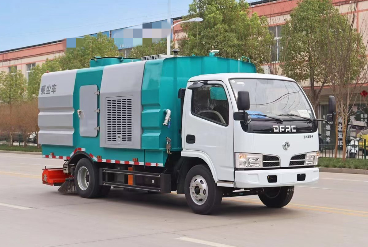 東風(fēng)多利卡吸塵車1+4方（國三款）
