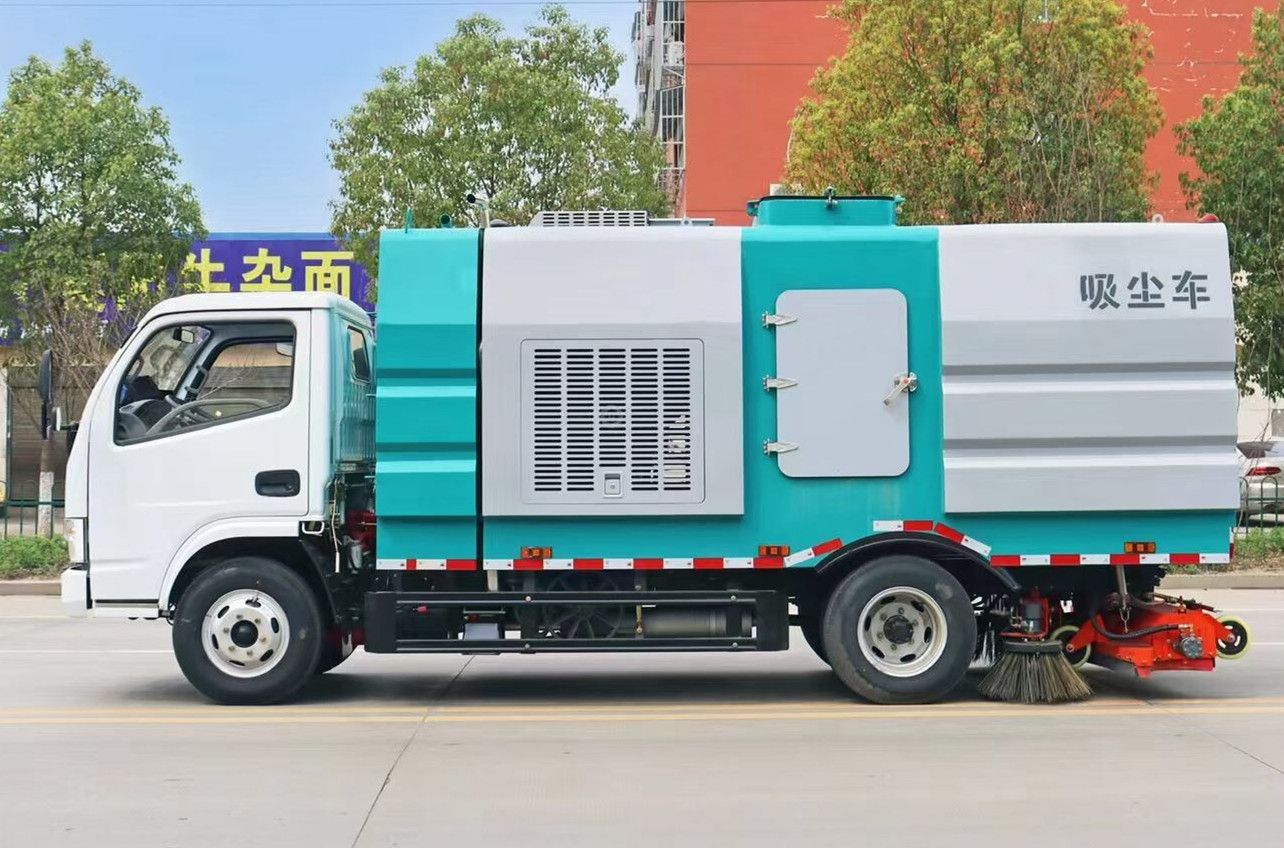 東風多利卡吸塵車1+4方（國三款）