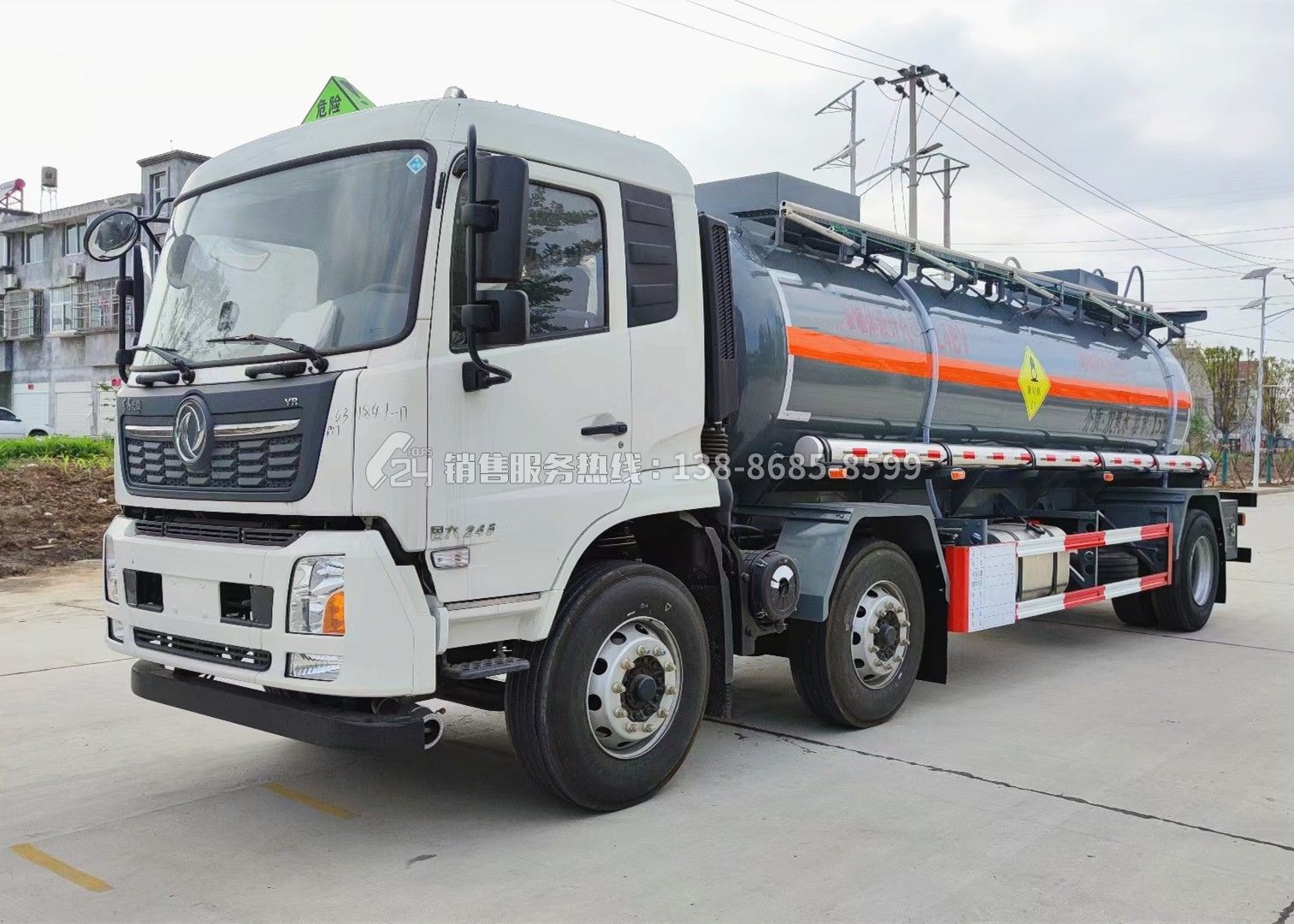 東風(fēng)天錦15方氧化性物品罐式運(yùn)輸車