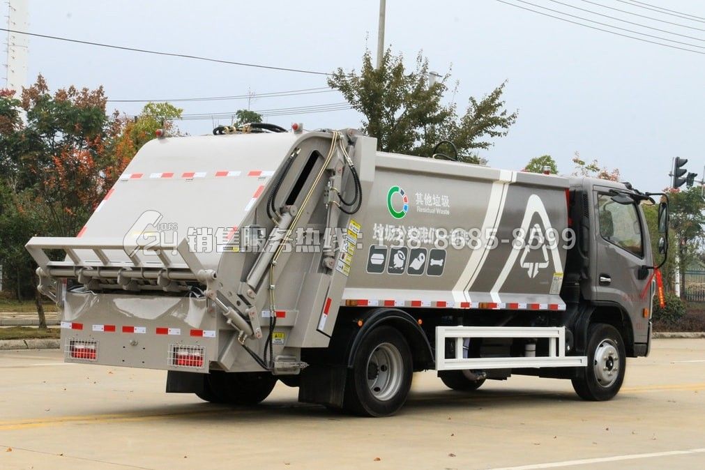 東風(fēng)凱普特N7壓縮式垃圾車8方