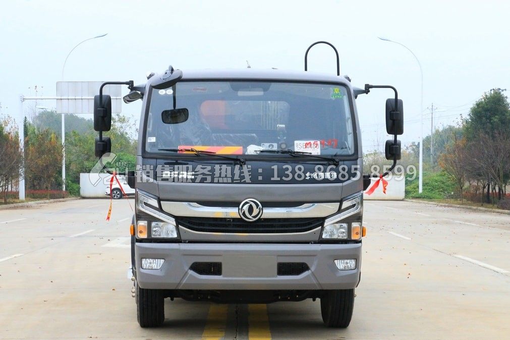 東風(fēng)凱普特N7壓縮式垃圾車8方