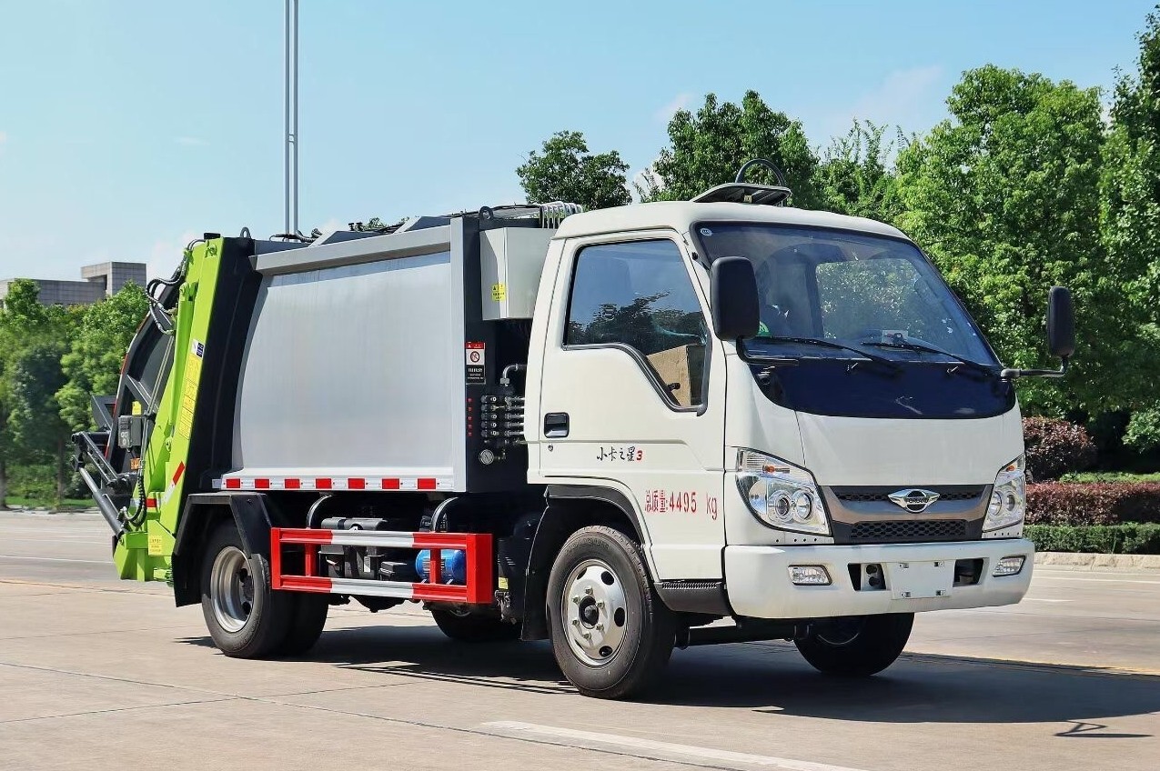 福田時(shí)代小卡之星3壓縮式垃圾車4方