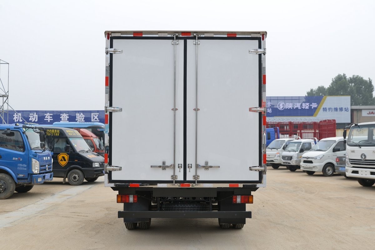 江鈴凱運藍牌冷藏車4米