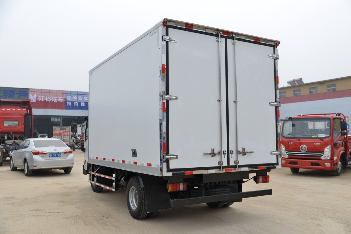 江鈴凱運藍牌冷藏車4米