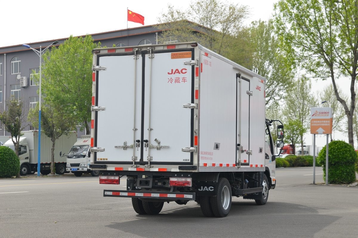 江淮康鈴J3冷藏車3.7米