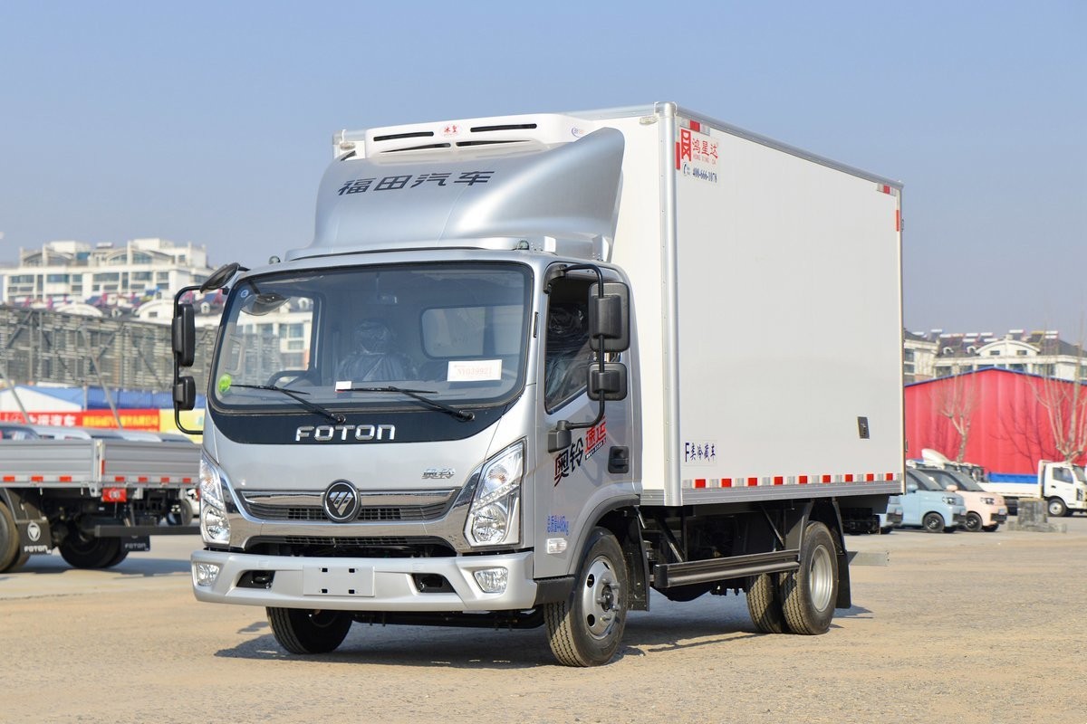 福田奧鈴速運(yùn)寬體冷藏車4.1米