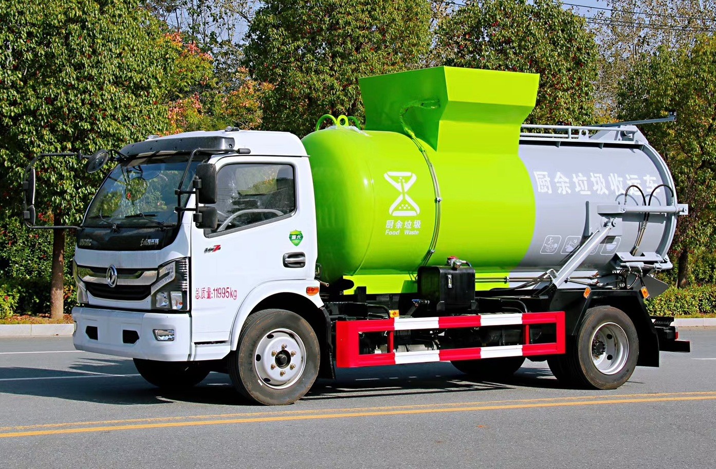 東風(fēng)凱普特K7方餐廚垃圾車9方