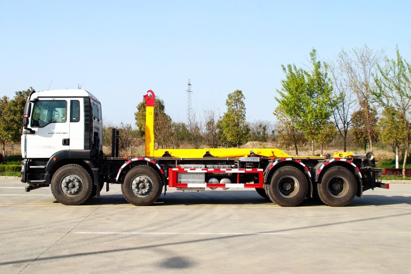 重汽汕德卡8x4車(chē)廂可卸式垃圾車(chē)25噸