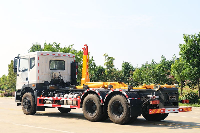 東風(fēng)華神T5后雙橋套臂垃圾車(chē) 20噸