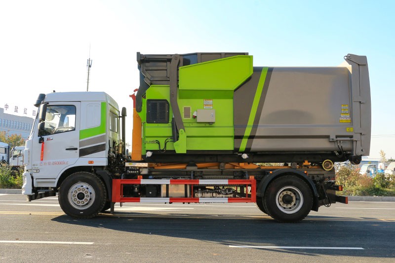 東風(fēng)華神KL5勾臂垃圾車 12方